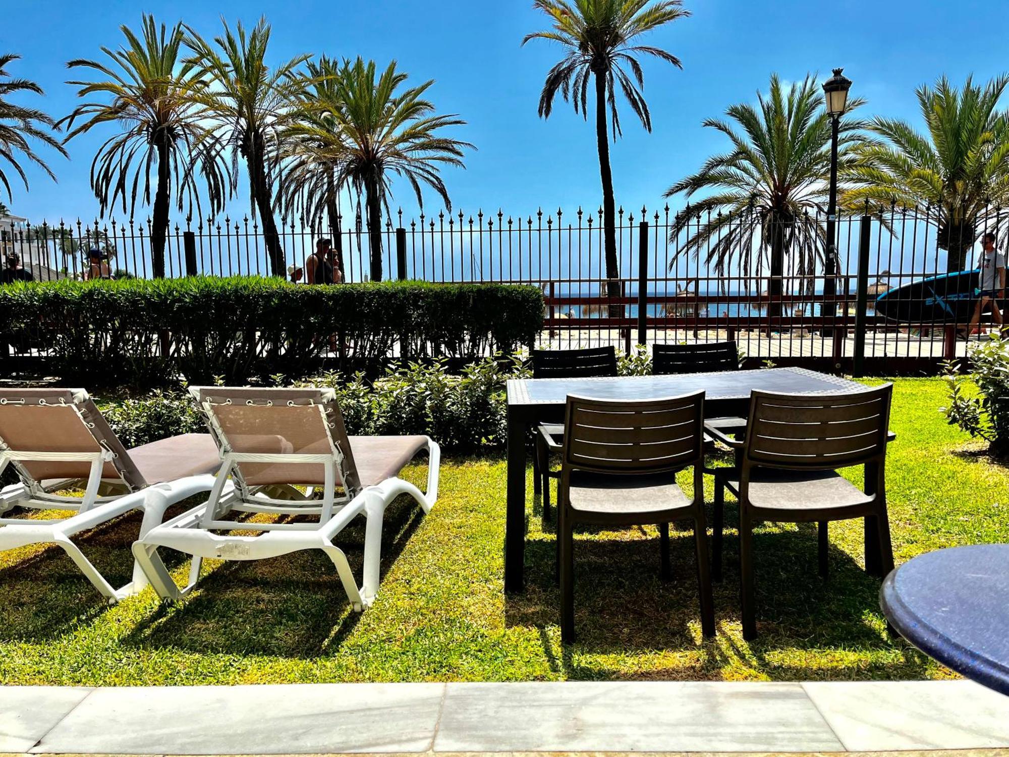 Puerto Banus Luxury Beachfront D Appartamento *